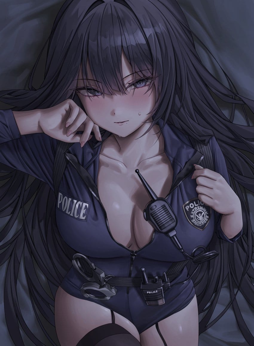 林砚 - 警察世家出身的林砚三姐妹和你的故事