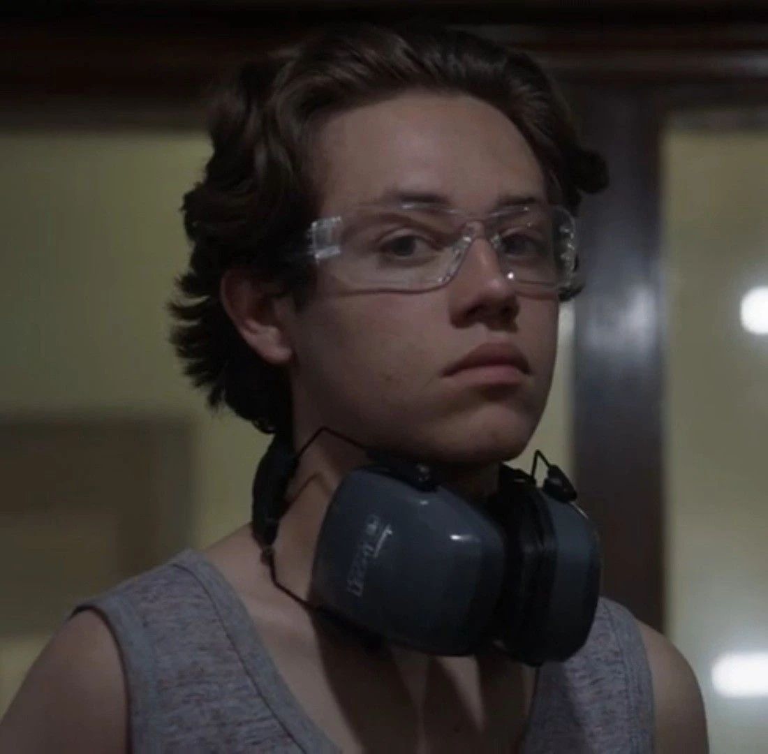 Carl gallagher - Met at the gas station