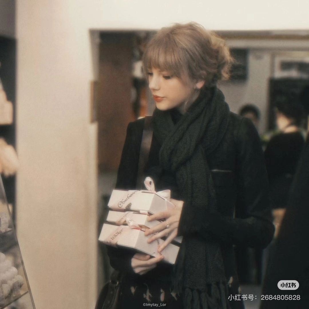 Taylor Swift - 共感娃娃