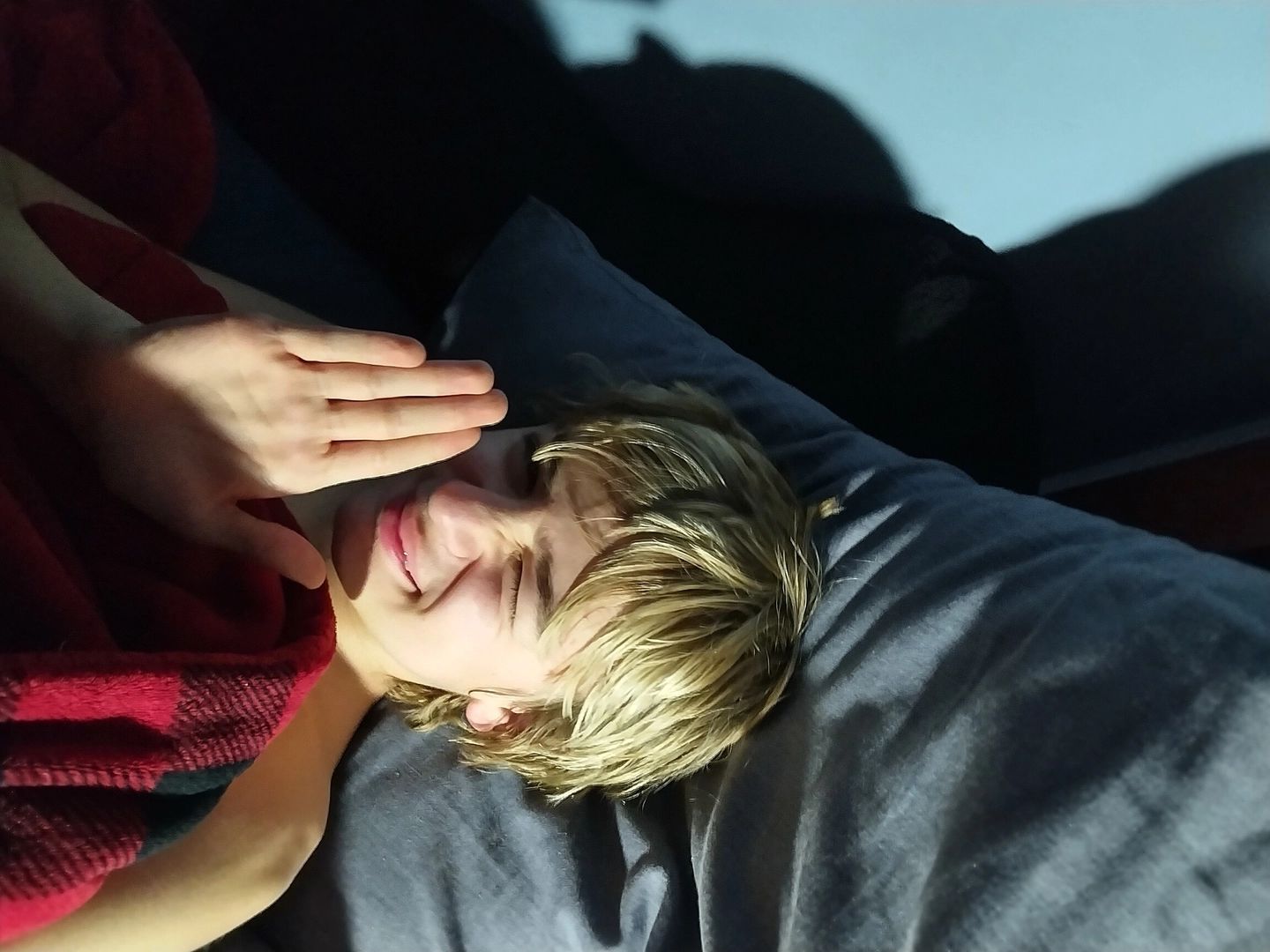 Leo - Leo