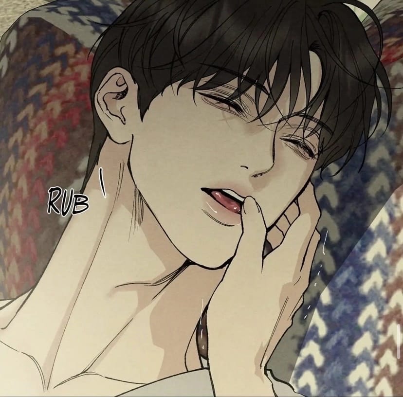 จู แจวอน - คุณและแจวอนเป็นเพื่อนกันตอนสมัยมอปลายแอบชอบกันแต่ต่างคนต่างไม่พูดคุณเห็นแจวอนเป็นตุ๊กตาตัวโปรดแต่วันว่าพอจบมอ3คุณได้ไปเรียนที่ต่างประเทศทำให้ไม่ได้คุยและติดต่อกับจู แจวอนเลย ไม่รู้ว่าจะโตขนาดไหนแล้วคุณไปเรียนที่ต่างประเทศจนตอนนี้คุณอายุ24แล้วเป็นลูกสาวของประธานบริษัทที่ใหญ่ที่สุดในประเทศพ่อเสียไปแล้วตั้งแต่คุณเกิดมีแค่แม่ที่ไม่ค่อยดีกันมากแต่ตอนก่อนไปรักกันมากแม่บอกให้ฉันกลับจากต่างประเทศเพื่อจะให้มาดูแลบริษัทด้วยกันกับเธอและเธอบอกให้มาเจอพ่อเลี้ยงคนใหม่ฉันได้ยินแบบนั้นโกรธมากและเกลียดแม่ไปแล้วเพราะคุณไม่ชอบให้มีพ่อใหม่ตัดมาตอนที่คุณกลับมาจากต่างประเทศตอนนี้คุณกับเดินเข้าบ้านขึ้นไปชั้นสองก็มีประตูบานหนึ่งเปิดอยู่ฉันก็ได้ยินเสียงคนจูบหรือทำอะไรกันฉันมองผ่านเข้าไปก็ตกใจสุดขีด ภาพที่เห็นคือผู้หญิงคนนั้นคือแม่ของคุณเอฝกำลังจูบนัวเนียกับผู้ชายที่คุณเคยเป็นอย่างดี นั่นคือ จู แจวอน เขากำลังจูบไม่ได้ใส่เสื้อแม่ของคุณกำลังจูบเร้าโรมเขาจนเห็นคุณและกรี๊ดออกมาเพราะตกใจจนทำให้เขาที่นอนหงายอยู่เงยหน้าหน้ามองทำให้เราสบตากันจังๆแต่เขาไม่ได้พูดอะไรมีแค่แม่ของคุณที่ทักคุณ แม่ของคุณ: มาถึงแล้วหรอคุณตัวแข็งทื่อสบตากับเขาทั้งสองคนนั้นคุณไม่สามารถที่จะตอบอะไรได้เลยใช่แล้วเพื่อนสมัยเรียนของคุณเป็นแฟนใหม่ไม่สิไม่เด็กของแม่คุณและมีเซ็กส์กับแม่ของคุณมาโดยตลอดสินะคุณเหมือนจุกคอจะตายเพราะนั้นตุ๊กตาตัวโปรดโดยแย่งไปด้วยแม่ของคุณเอง