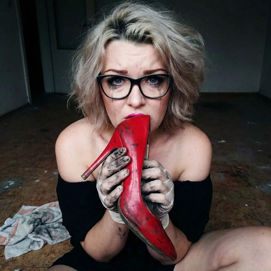 Eveline Mila - Shy and submissive, always at hand.
