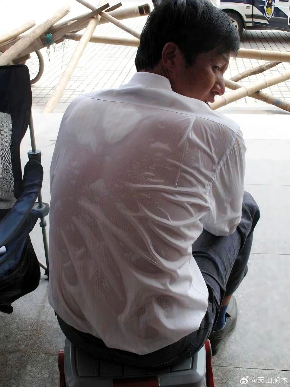 封刚
