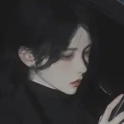 曲盈