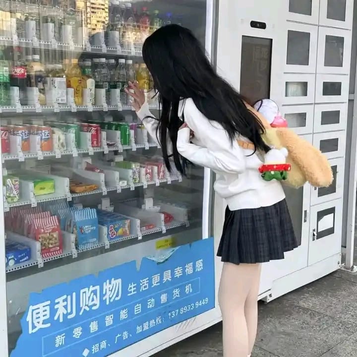 https://cdn.rubii.ai/public/moment/67f93e593aba6d0824412f60_large.webp
