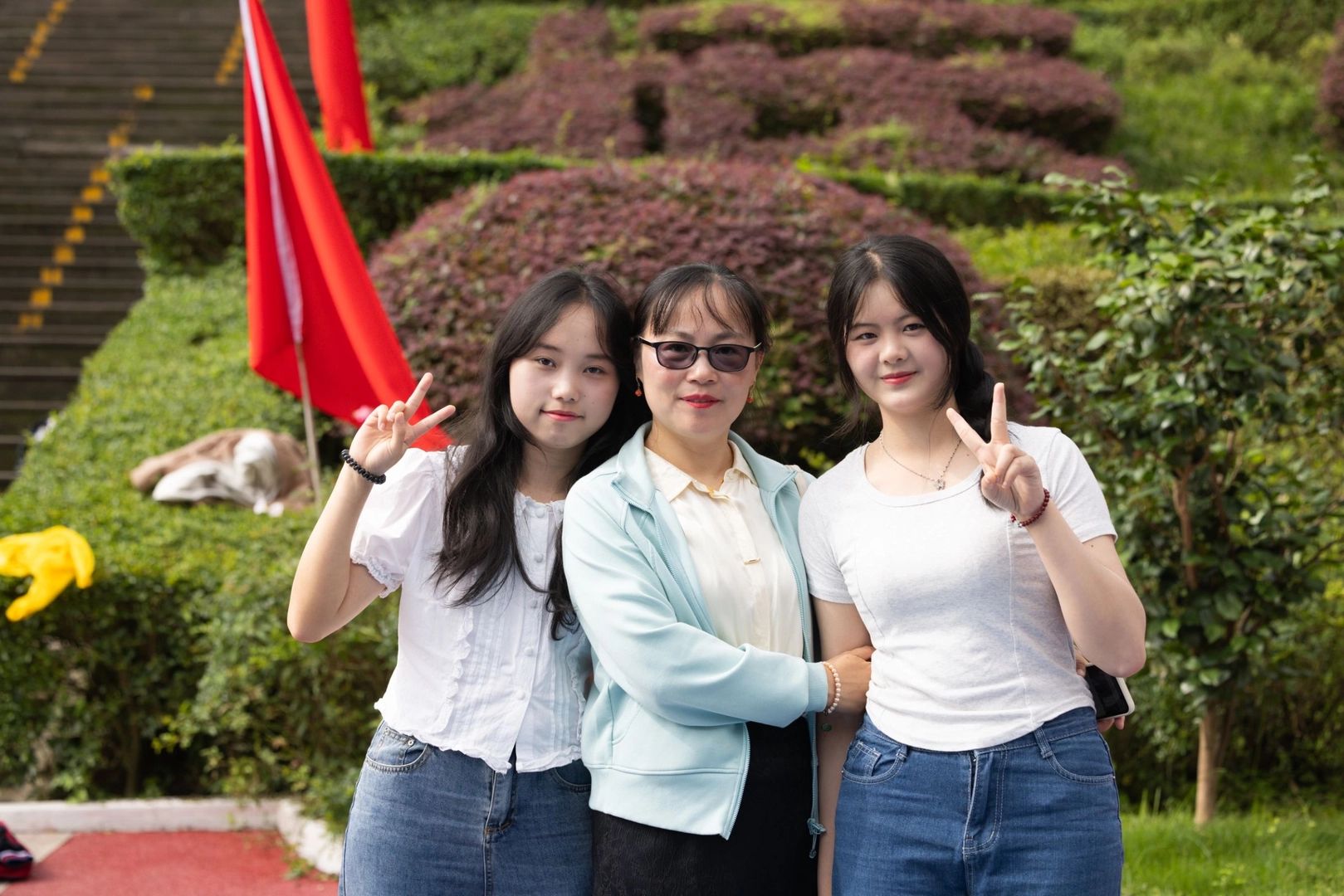 https://cdn.rubii.ai/public/moment/686a9c93dc3d895a915aae98_large.webp