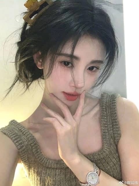 https://cdn.rubii.ai/public/moment/68b28030e654772b0b9dd6e4_large.webp