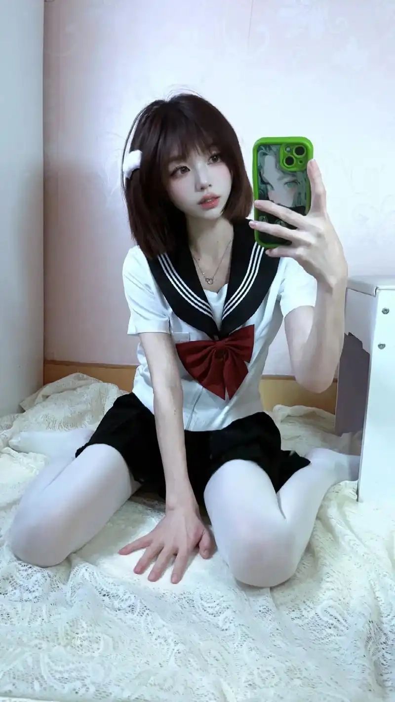 https://cdn.rubii.ai/public/moment/68e53bba7bb213329d199a1e_large.webp